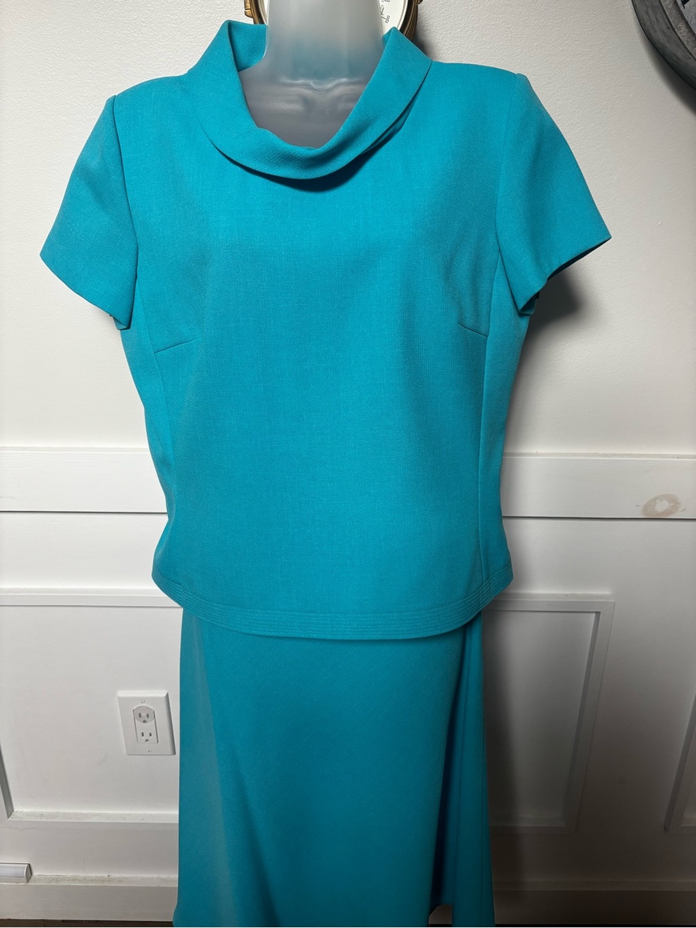 Talbots Turquoise Two-Piece Skirt Set size 12